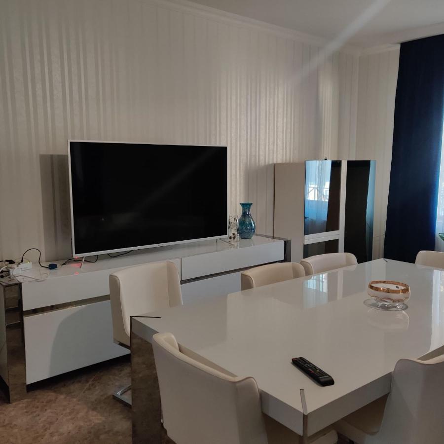 Rustavi Guest House Eksteriør billede